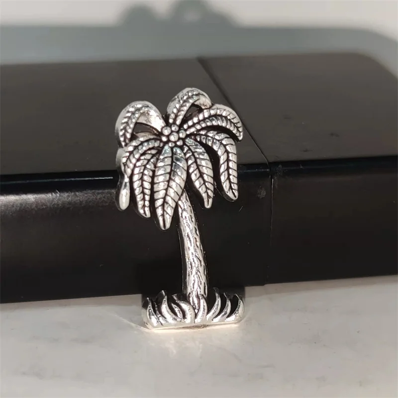 Men Accessories In Silver - Lencana Paduan Logam DIY Pohon Kelapa