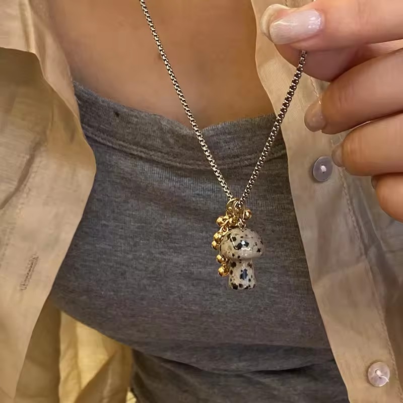 Kalung Manik Liontin Salib Log - Men'S Accessories In The 90S ulasan dan harga